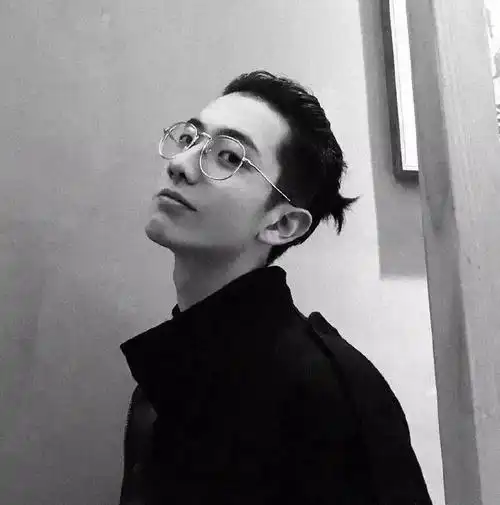 男生头像冷酷帅气侧脸头像