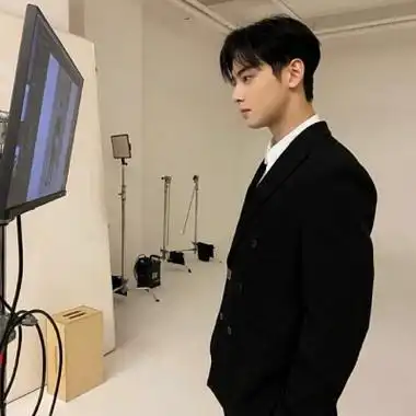 帅气超酷男神头像,高清帅气图片冷酷霸气男头,男生头像图片