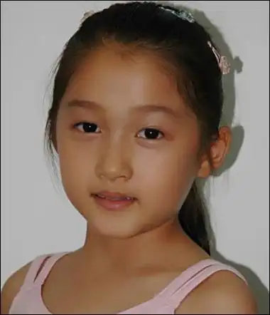 p>关晓彤,1997年9月17日出生于北京市,中国内地影视女演员,歌手.