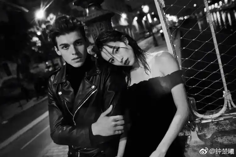 钟楚曦眼光不错的样子 前男友好帅