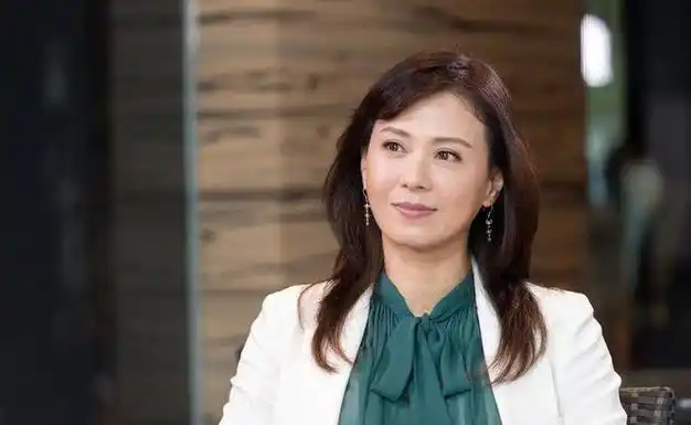 追妻三人行播出35年三位演员去世一人获视帝两人身家过亿