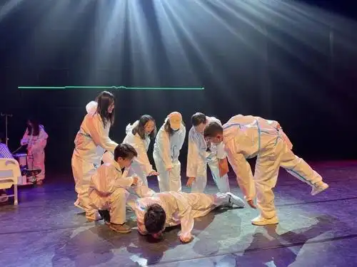 第八届研究生音乐情景剧预告共抗疫情研途力行