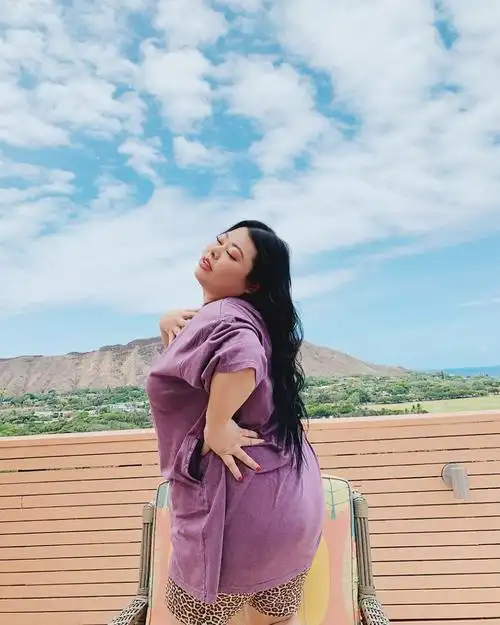 胖女孩请留步,200斤照样可以很美,这份拍照指南送你