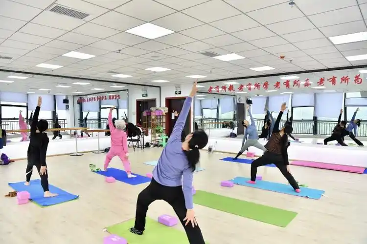 观山湖区老年大学线下课堂正式开学