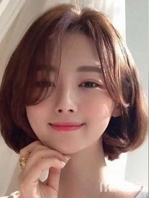 今年不流行长发了,什么样的女人适合"短发"?主要看这3个特征