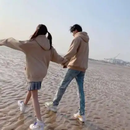 超好看的情侣头像一对两张每张两个人的