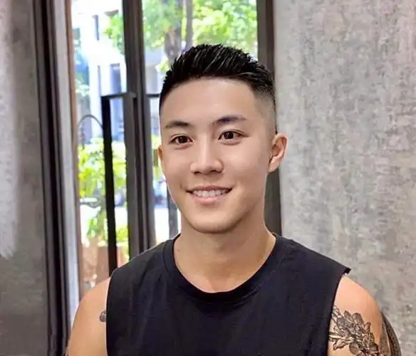 潮男超短寸头发型,别再说寸头是精神小伙发型了