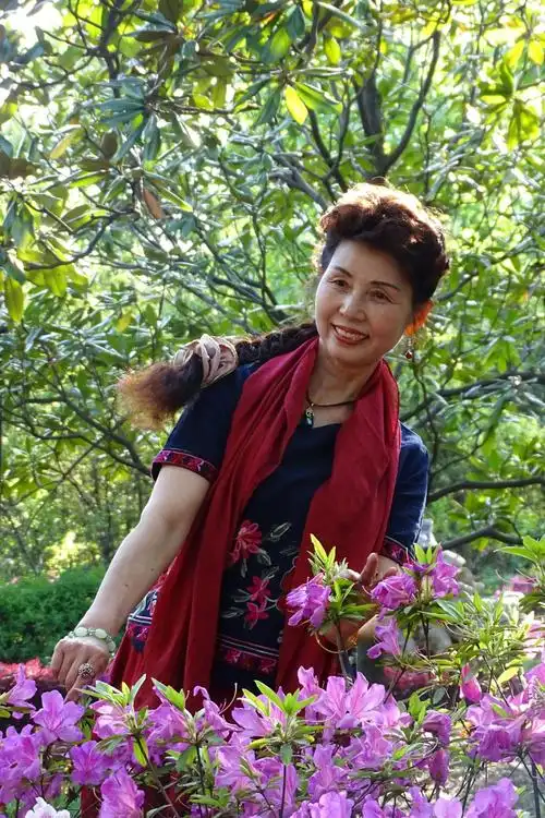 黄兴公园老年模特旗袍秀掠影 写美篇旗袍是中国特有的服装种类,女子穿