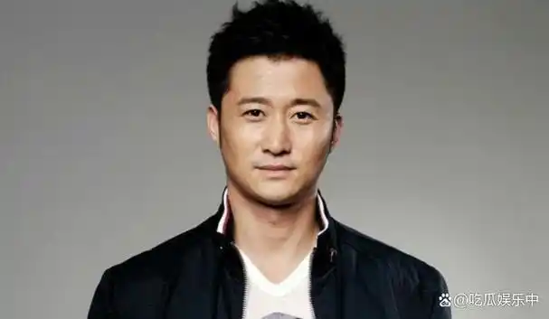 吴京,中国内地男演员,是我国人民公认的钢铁硬汉.