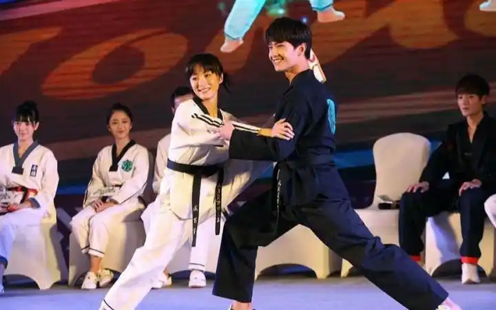 【杨洋x胡冰卿】【若白x百草】【无情x高月】千年之恋