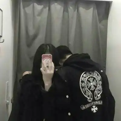 不露脸情侣头像一对两张 高清好看的男女情头不露脸