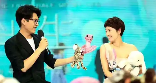 导演让靳东和马伊琍来个告别吻