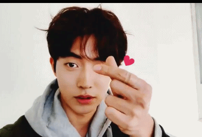 南柱赫笔芯爱心行走的荷尔蒙gif动图_动态图_表情包下载_soogif