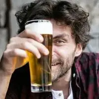 欧美喝酒男生头像 欧美男人喝酒超酷头像