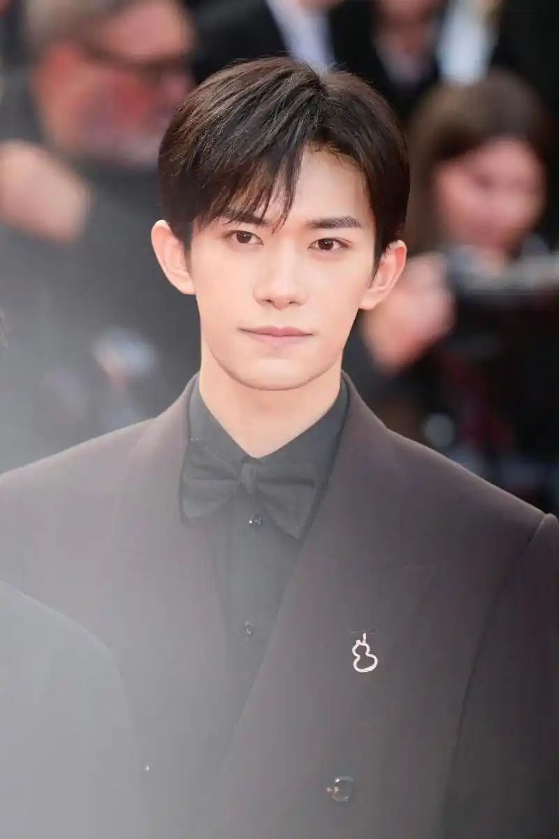 易烊千玺电影狂野时代戛纳获奖.#易烊千玺 #电影狂野时代易烊