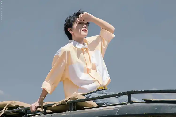 有没有王俊凯无水印的全面屏壁纸咧?