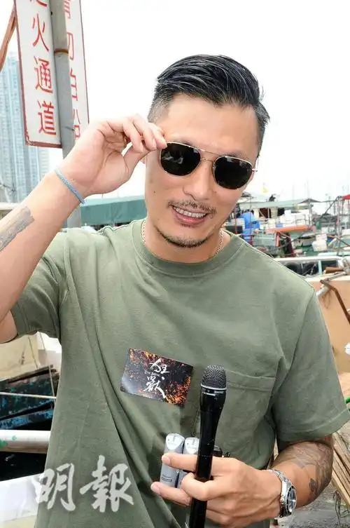 余文乐烫发造型曝光 会掀起烫发潮吗?