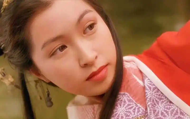 港姐郭蔼明颜值力压李嘉欣出道便搭档李连杰成就经典方世玉香港喜剧