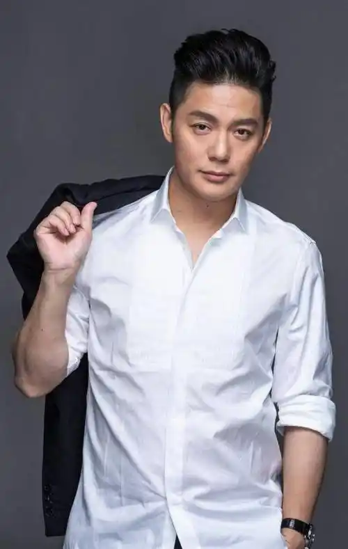 老戏骨傅程鹏16年龙套生涯终走红