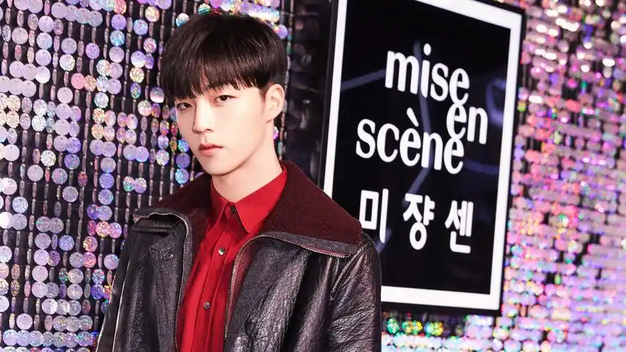 明星风尚 陈立农壁纸【1】