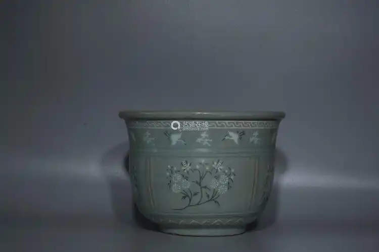 宋代高丽青瓷花盆