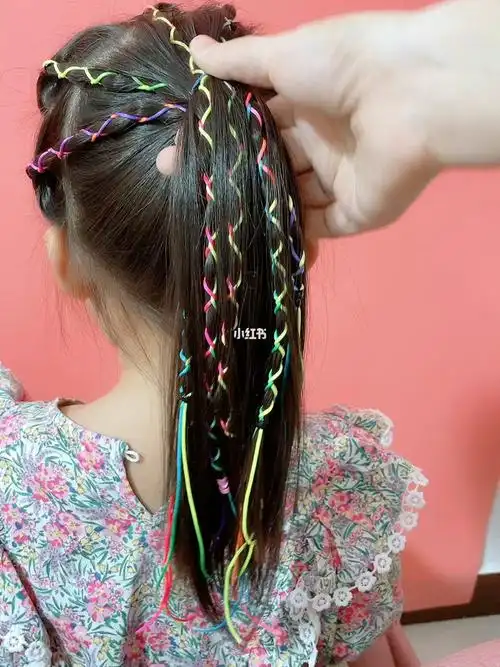 今年流行的甜酷彩绳脏辫简单教程