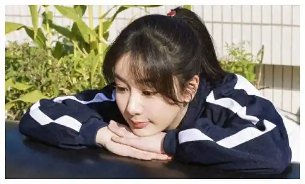 杨紫被称为"戏精"引争议,难懂这个世界了,热评纷至沓来_青春_评分