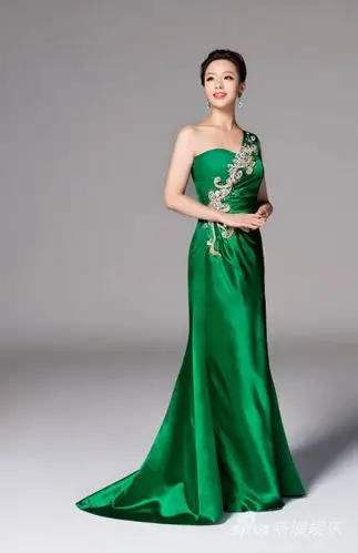 组图:谢名曝最新写真优雅婉约|谢名|歌手|《不说再见》_影音娱乐_新浪