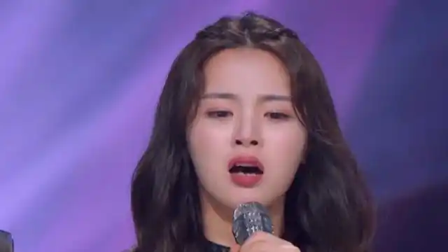 杨超越开口唱歌全车祸,百万调音师都拯救不了,"死亡歌姬"名不虚传!