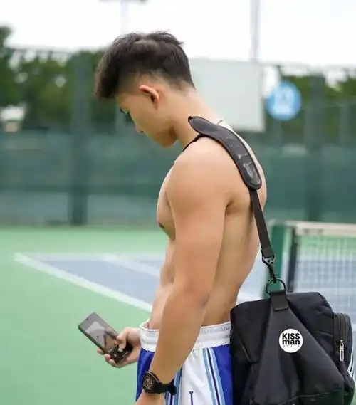 白袜体育生硬照一览