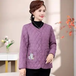 外套女新款妈妈装薄棉衣服格子厚上衣时尚绣花口袋中老年女装秋装