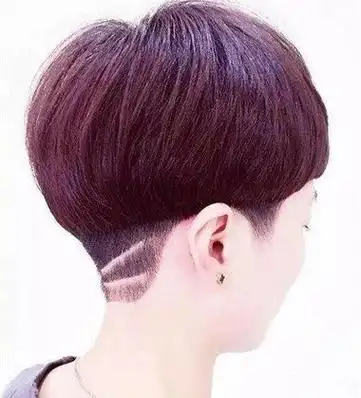时尚女生短发盖头 2021最新短发盖盖头和颜色一样重要哦_发型造型