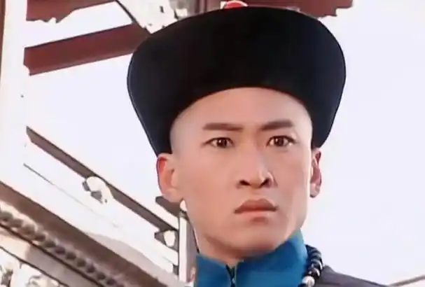 剧中很多主角都是琼瑶方在台湾选定的,像苏有朋,林心如,陈志朋等,尔康