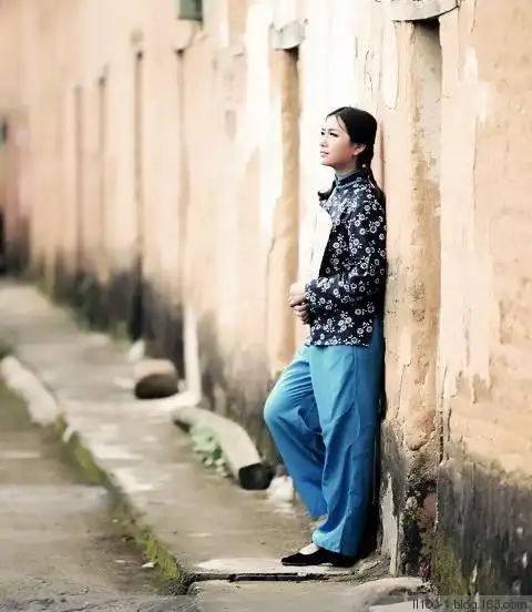 【布鞋情怀】朴素优雅的一带式布鞋(少数民族风情)(100p)