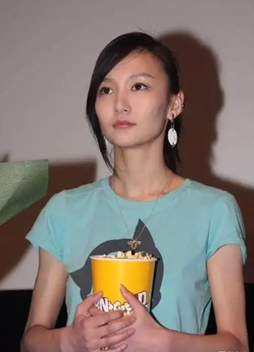 "恶少"王烁睡遍娱乐圈女星,掌掴继母王艳,枪指刘涛老公王