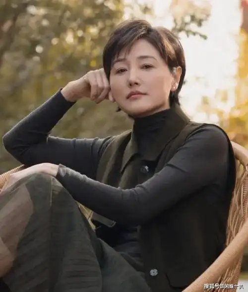 演员张延:我这辈子最正确的决定,就是嫁给了大自己5岁香港丈夫_内地