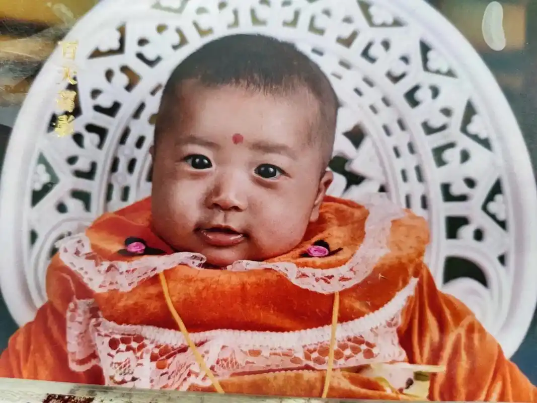 以前的小胖墩长大了呢#小时候vs现在 #每一张照片都是满满的 - 抖音