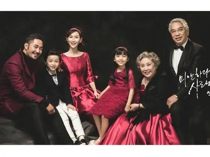 全国little love小小爱儿童摄影-三代同堂全家福-中国婚博会官网