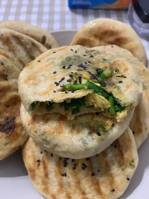 zéphyr做的发面韭菜饼