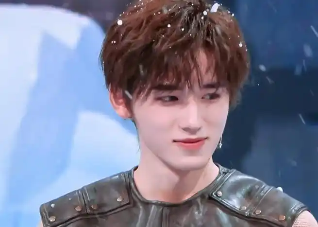 青春校园偶像剧的男主角06#宋亚轩王牌对王牌