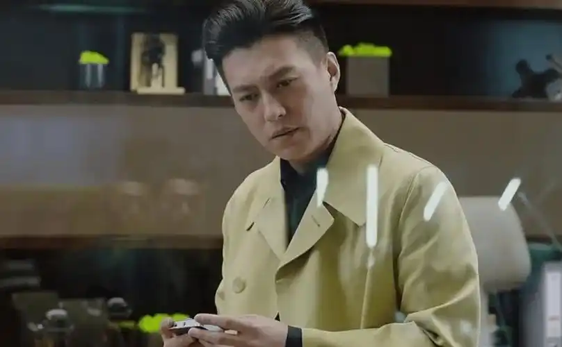 好家伙,靳东新剧刚开播就差评一片,观众的差评理由出奇一致_公司_评价