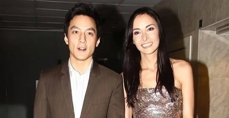 后来,吴彦祖认识了现在的妻子,混血美女lisa,她不仅是一位美丽又有