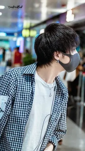 华晨宇# 一个口罩的合集