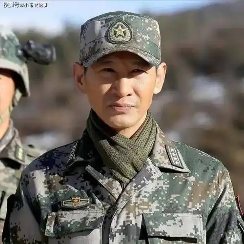 老戏骨王劲松:因傅彪的一句话改变了人生!