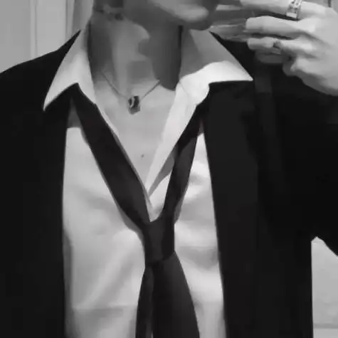 腹肌头像真人第1页