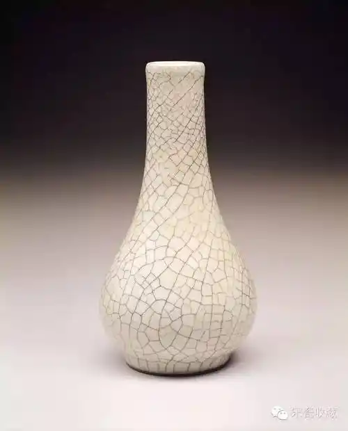 台北故宫博物院珍藏宋哥窑瓷器