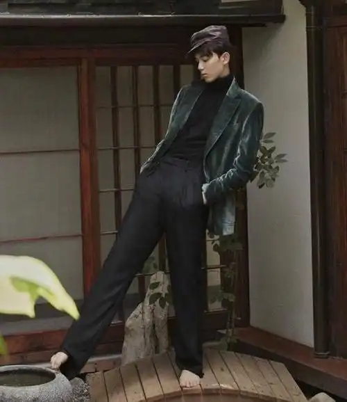 同样是封面造型王俊凯和吴磊的风格真不一样