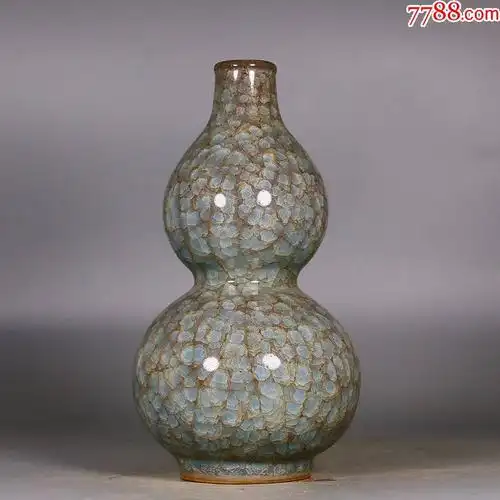 官窑冰裂纹葫芦瓶,23*12.5厘米(工艺品)