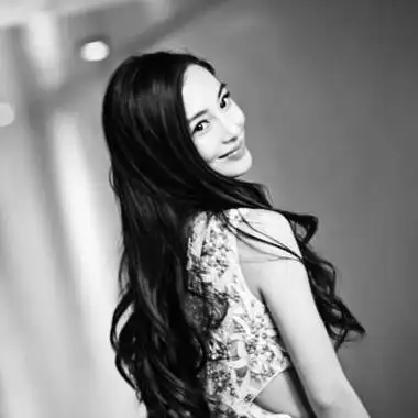 黑白杨颖头像 黑白头像图片大全 -【爱个性】