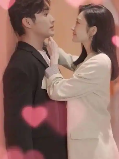 景甜张彬彬还原司藤壁咚名场面有 女王x忠犬什么的